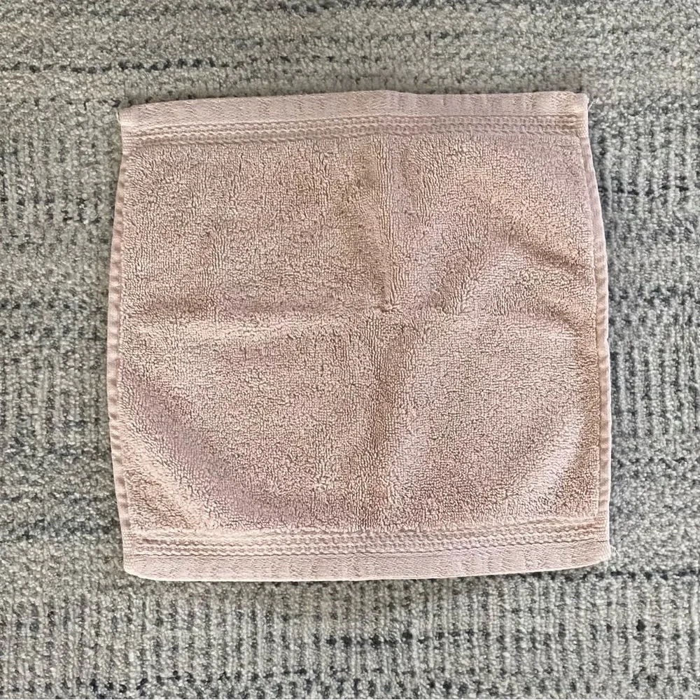 Noble Excellence Elite 800 Pink Washcloth